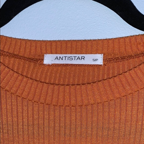 Never Worn. - Picture 2 of 2